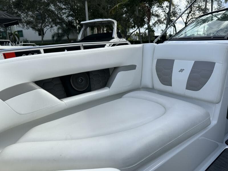 2020 Four Winns HD 240 OB