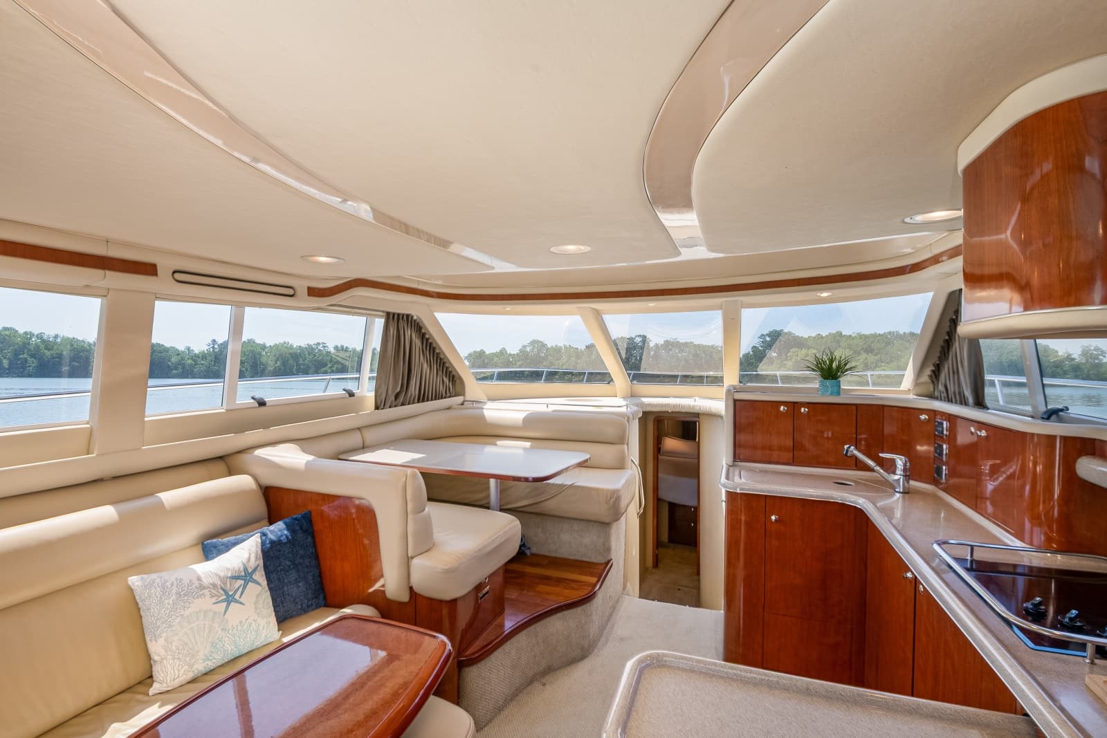 2003 Sea Ray 480 Sedan Bridge - Photo 55