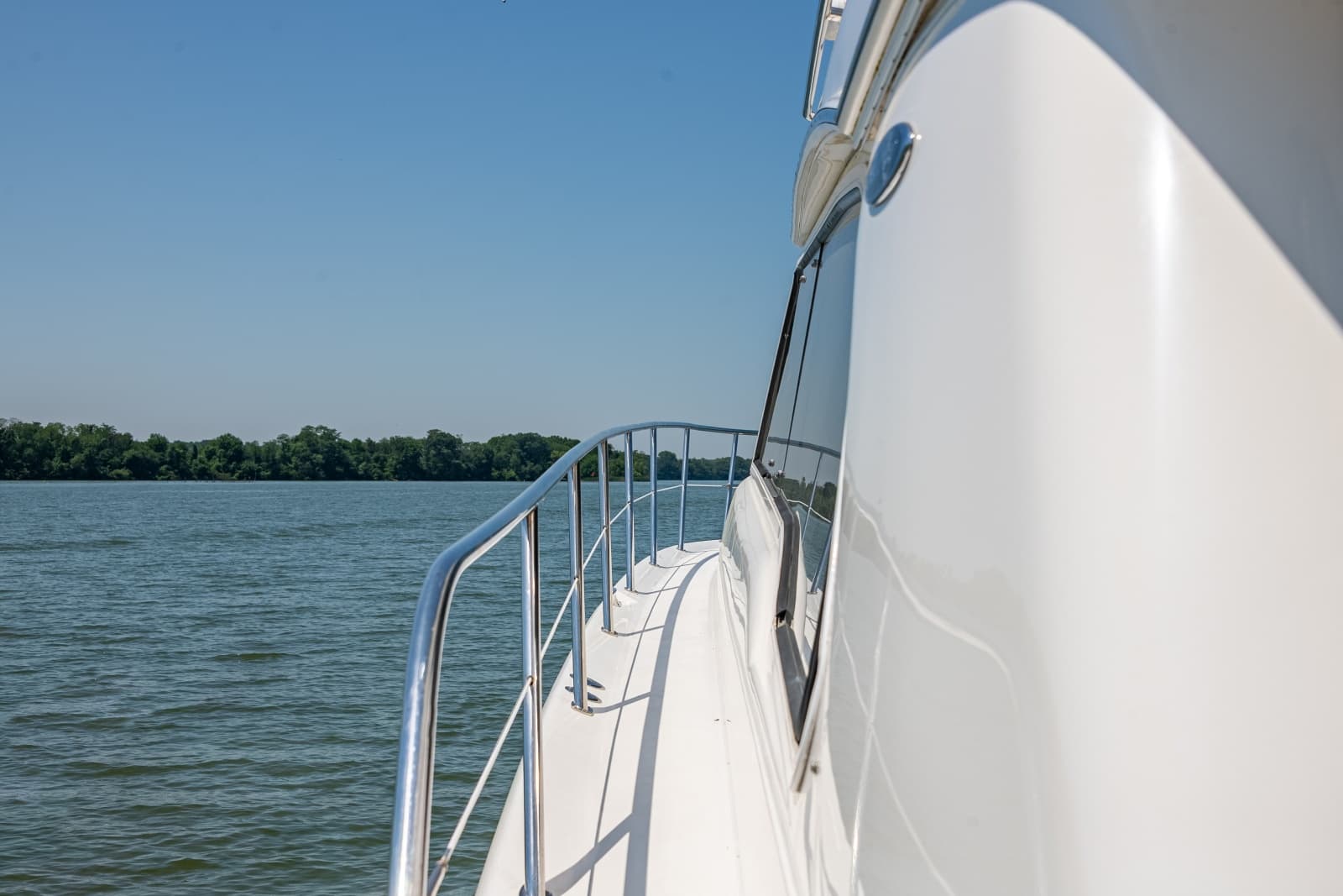 2003 Sea Ray 480 Sedan Bridge - Photo 35