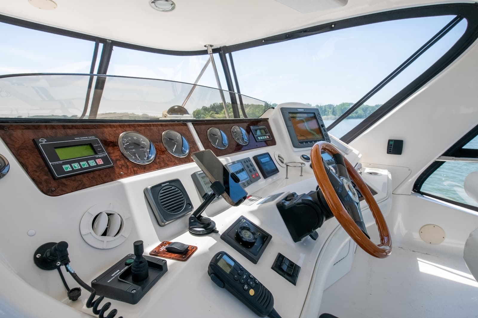 2003 Sea Ray 480 Sedan Bridge - Photo 46