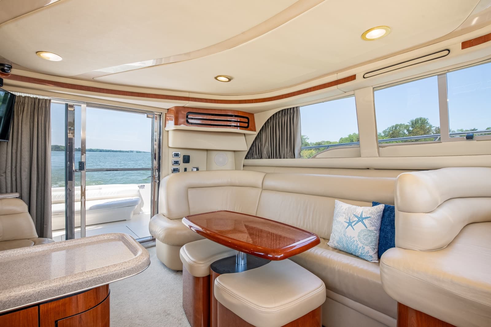 2003 Sea Ray 480 Sedan Bridge - Photo 75