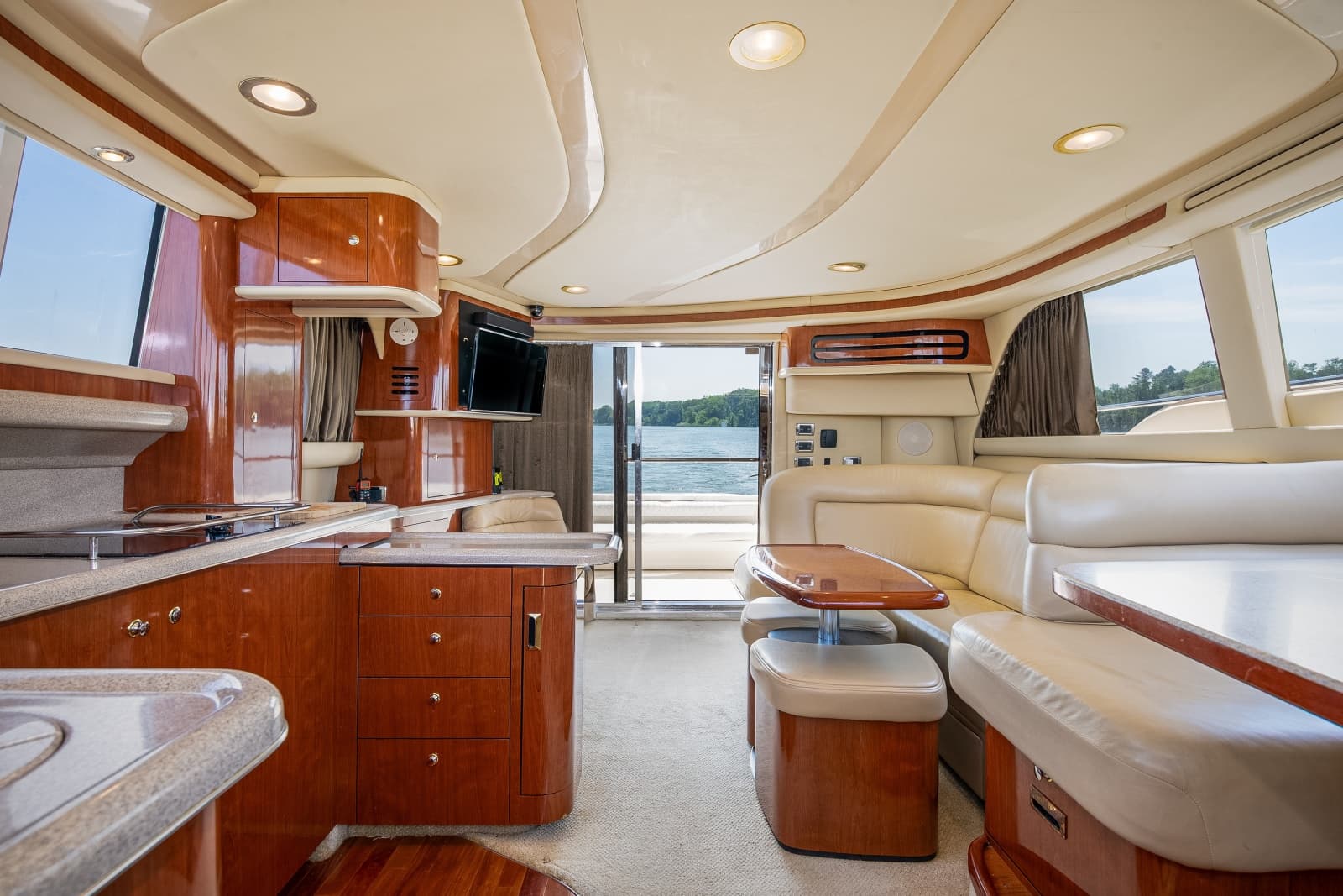 2003 Sea Ray 480 Sedan Bridge - Photo 67