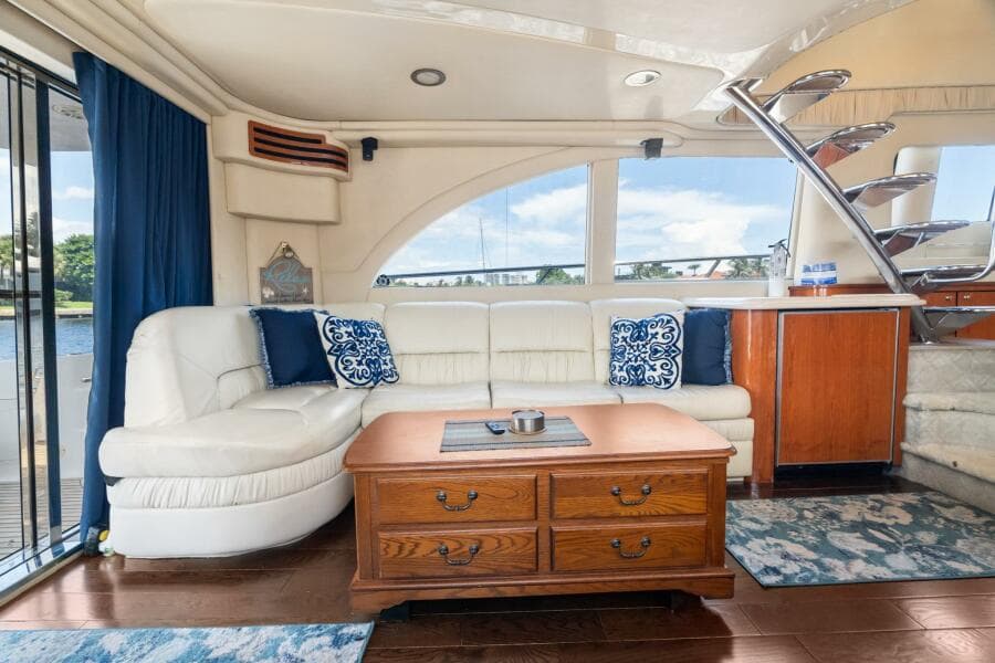 2001 Sea Ray 540 Cockpit Motor Yacht