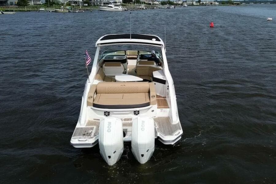 2023 Sea Ray SLX 310 Outboard