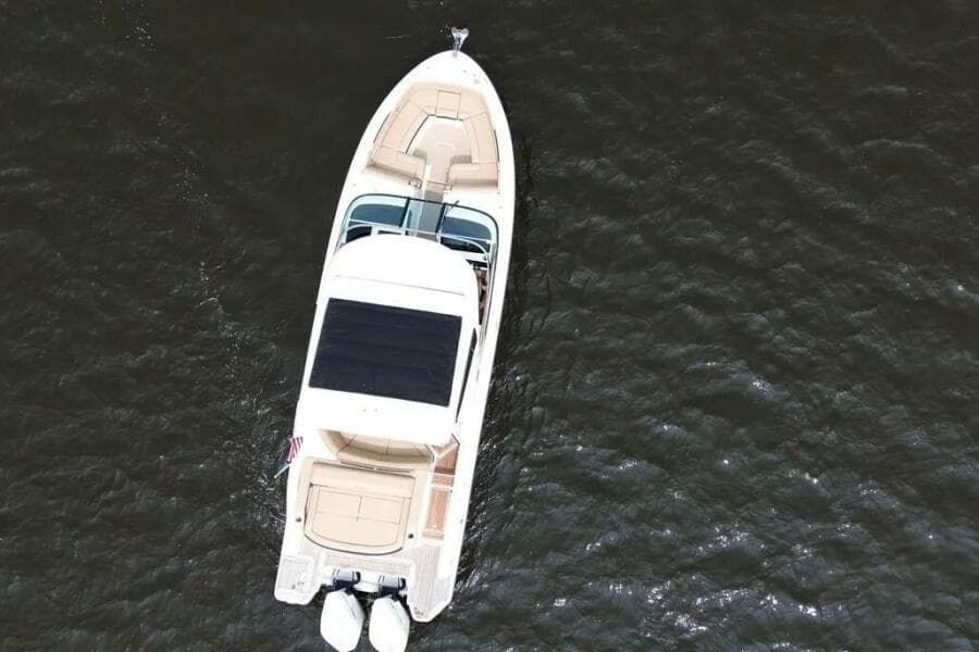 2023 Sea Ray SLX 310 Outboard