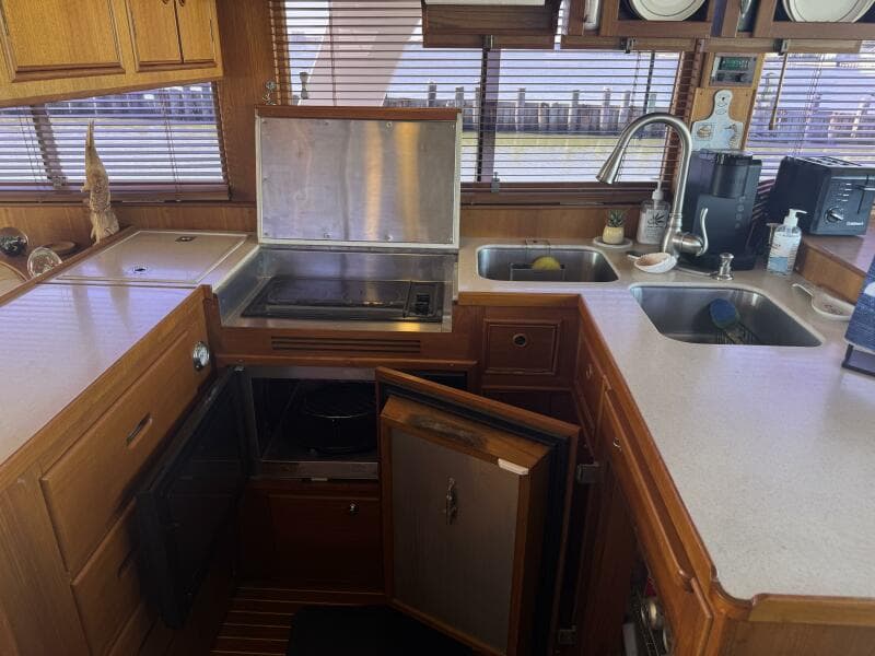 1997 Grand Banks 46 Europa