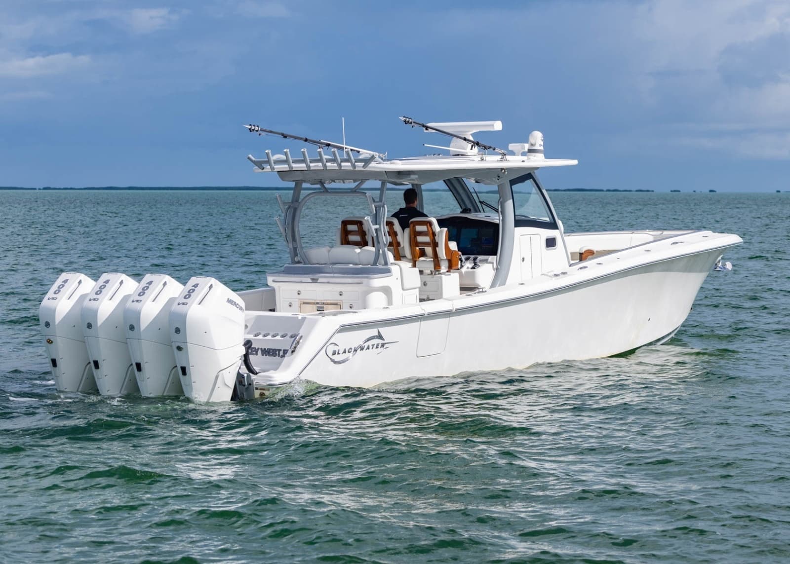 2024 BlackWater 43 Sportfish - Photo 6