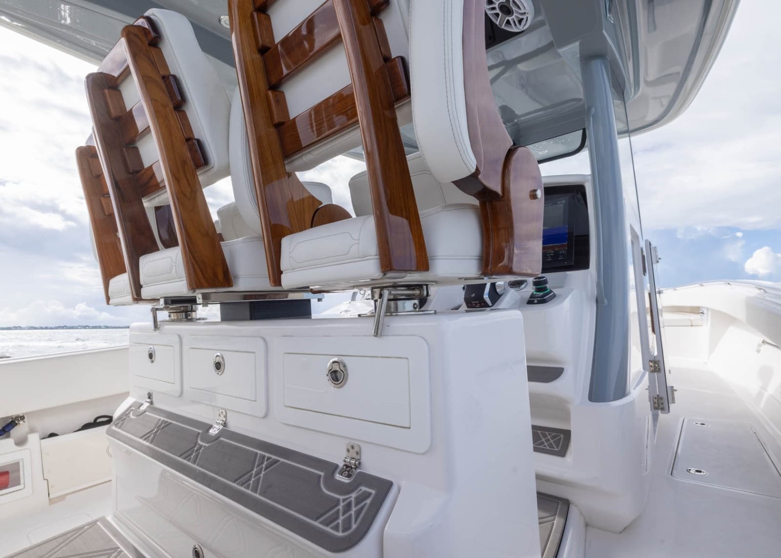 2024 BlackWater 43 Sportfish - Photo 34
