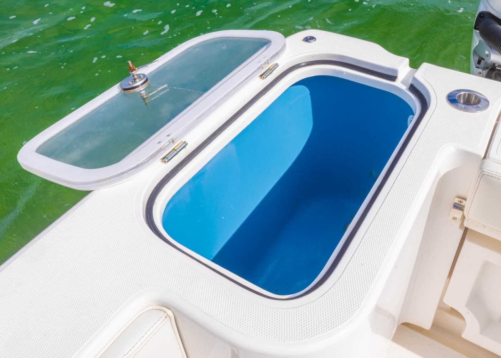 2024 BlackWater 43 Sportfish - Photo 53