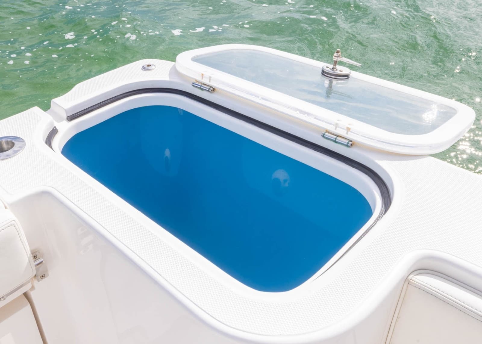 2024 BlackWater 43 Sportfish - Photo 55