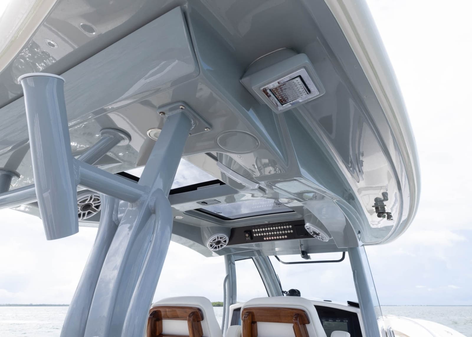 2024 BlackWater 43 Sportfish - Photo 42