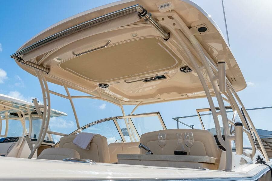 2023 Grady-White Freedom 307