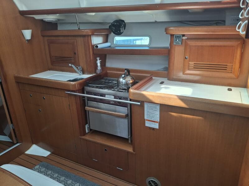 2006 Beneteau 393/403