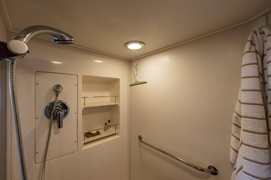 2007 Grand Banks 59 Aleutian Raised Pilothouse