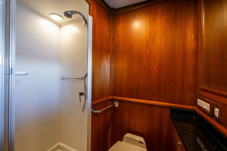 2007 Grand Banks 59 Aleutian Raised Pilothouse