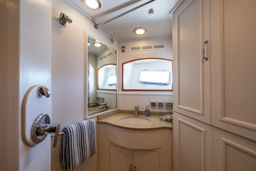 2007 Grand Banks 59 Aleutian Raised Pilothouse