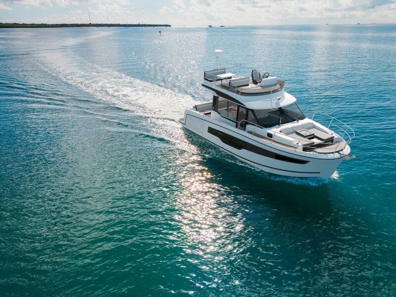 2026 Jeanneau NC1095 Fly S2