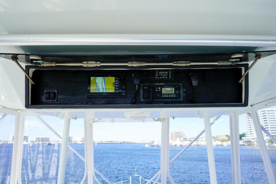 1994 Hatteras 46 Convertible- CHANGE ORDER- Helm