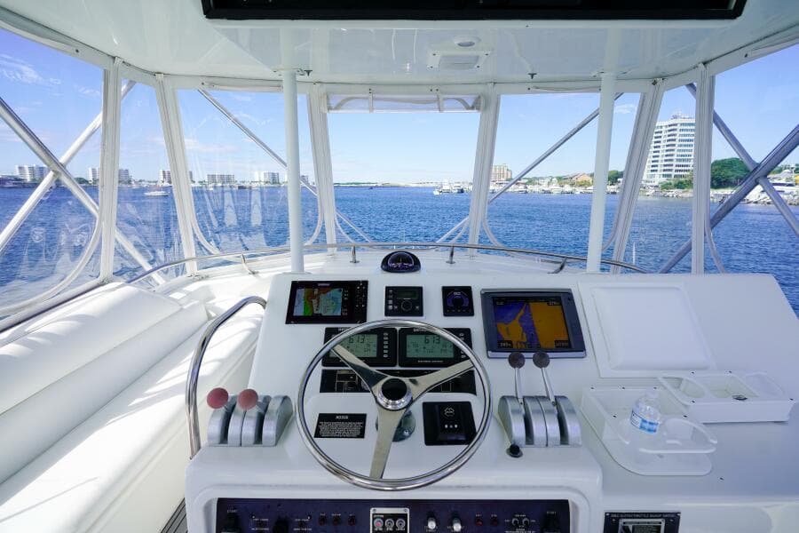 1994 Hatteras 46 Convertible- CHANGE ORDER- Helm