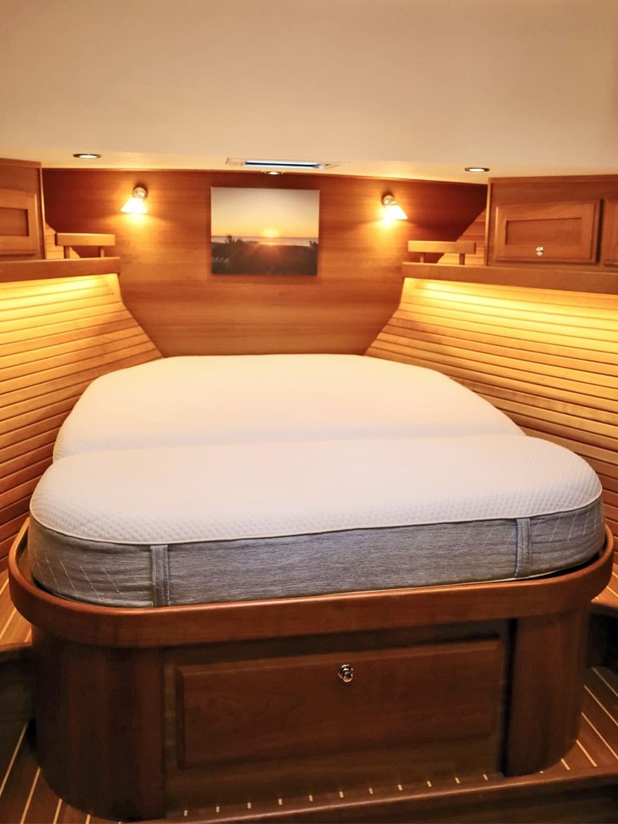 2018 Sabre 48 Flybridge Sedan - Photo 54