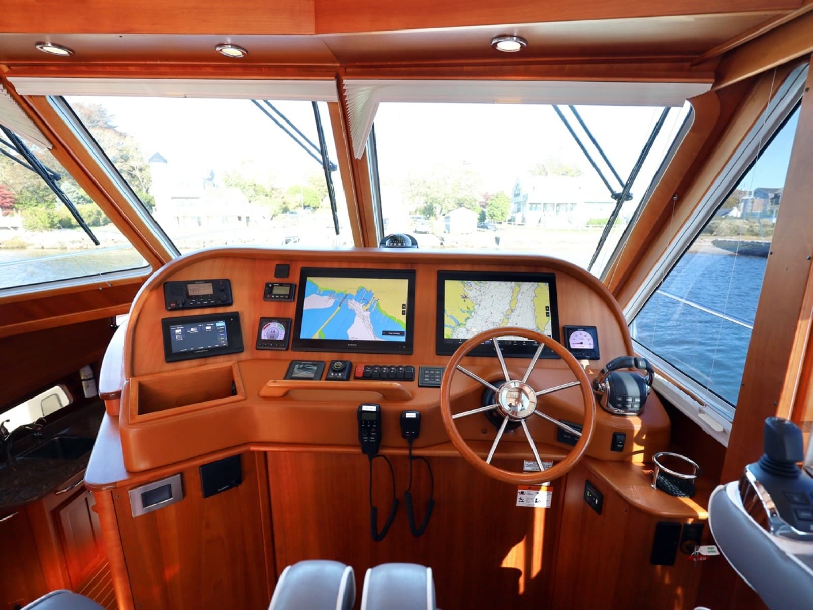 2018 Sabre 48 Flybridge Sedan - Photo 20