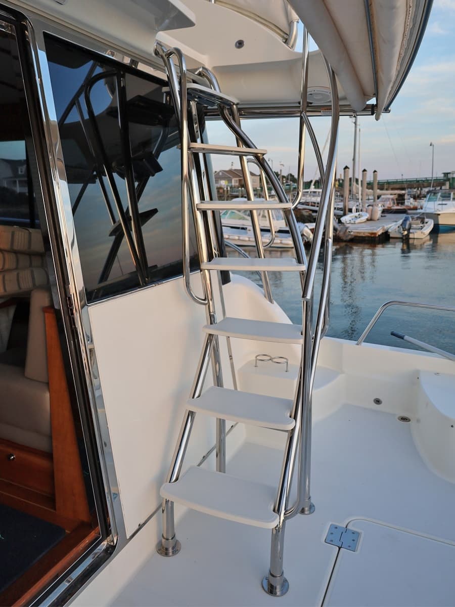 2018 Sabre 48 Flybridge Sedan - Photo 28