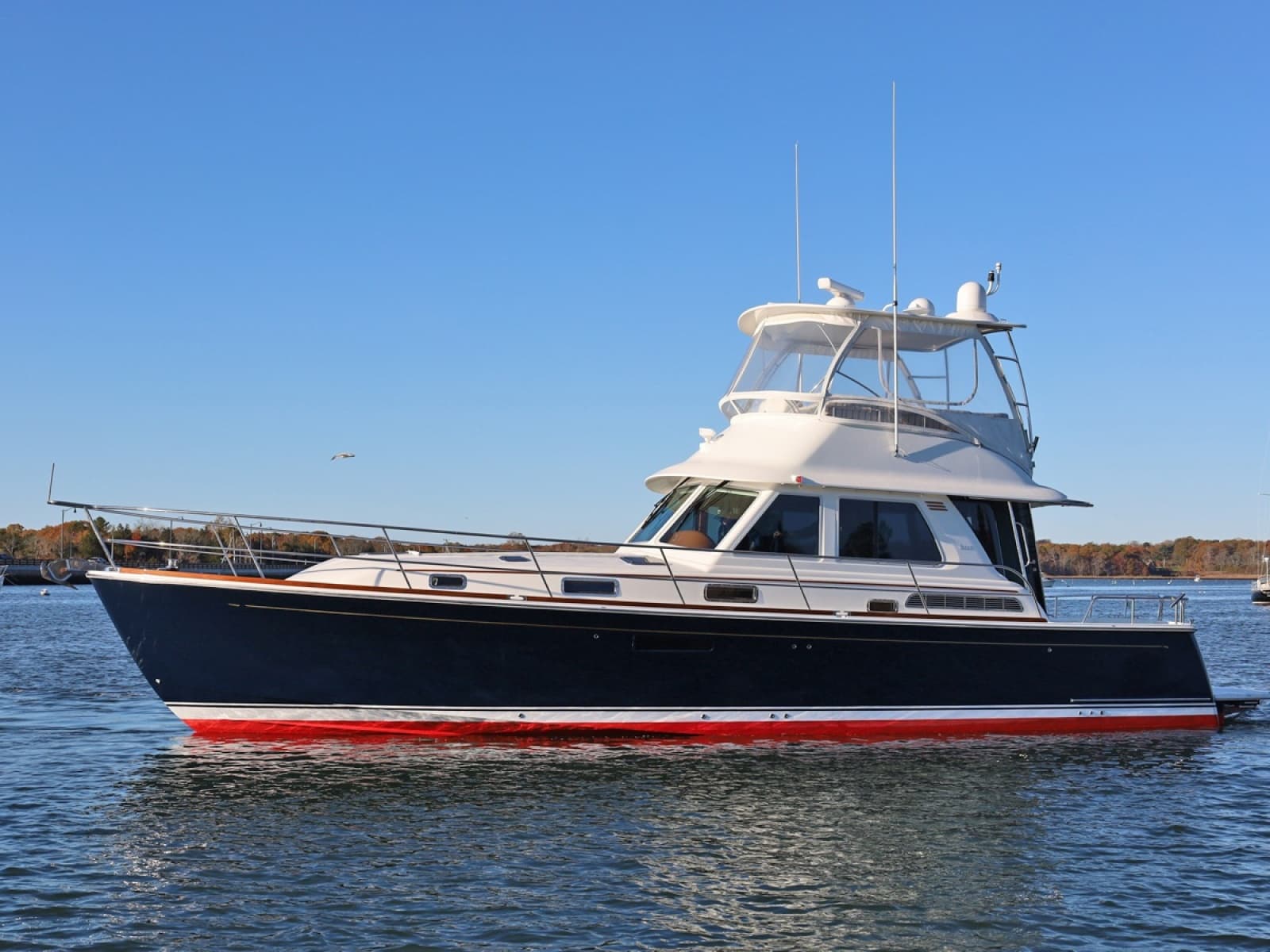 2018 Sabre 48 Flybridge Sedan - Photo 3