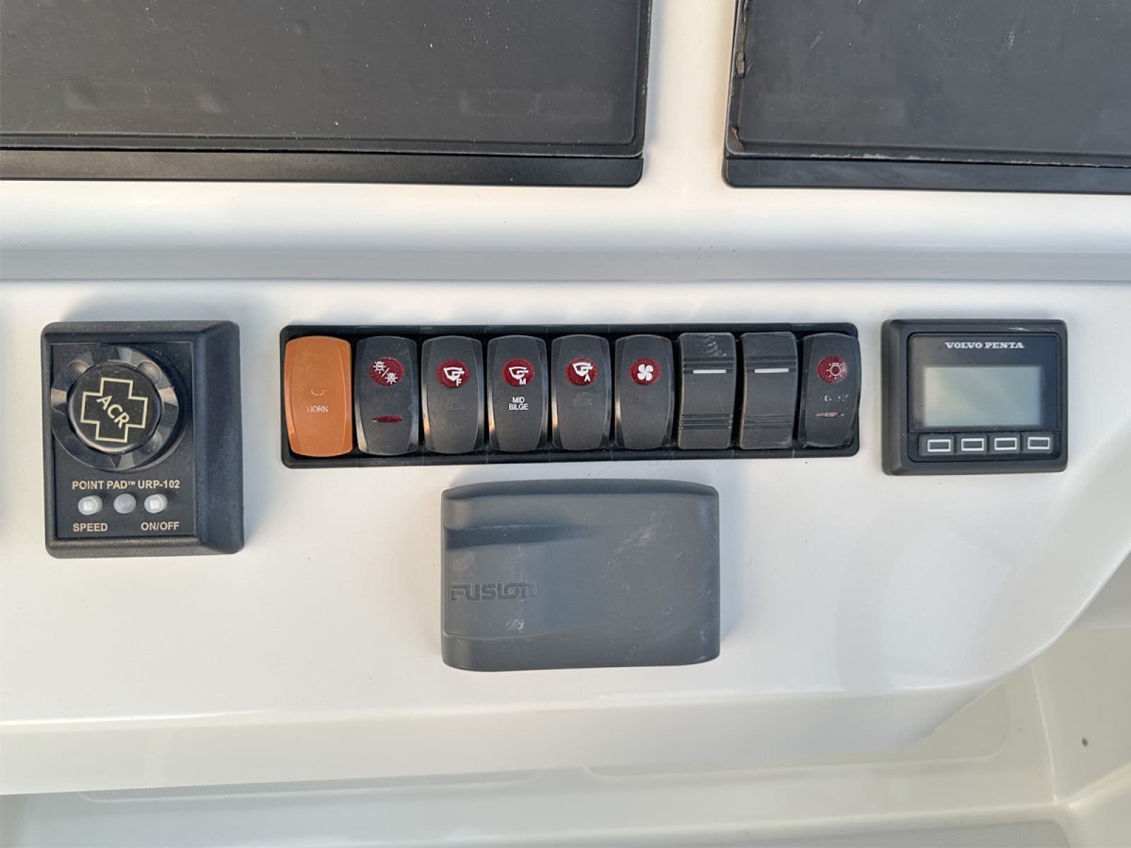 2018 Sabre 48 Flybridge Sedan - Photo 15