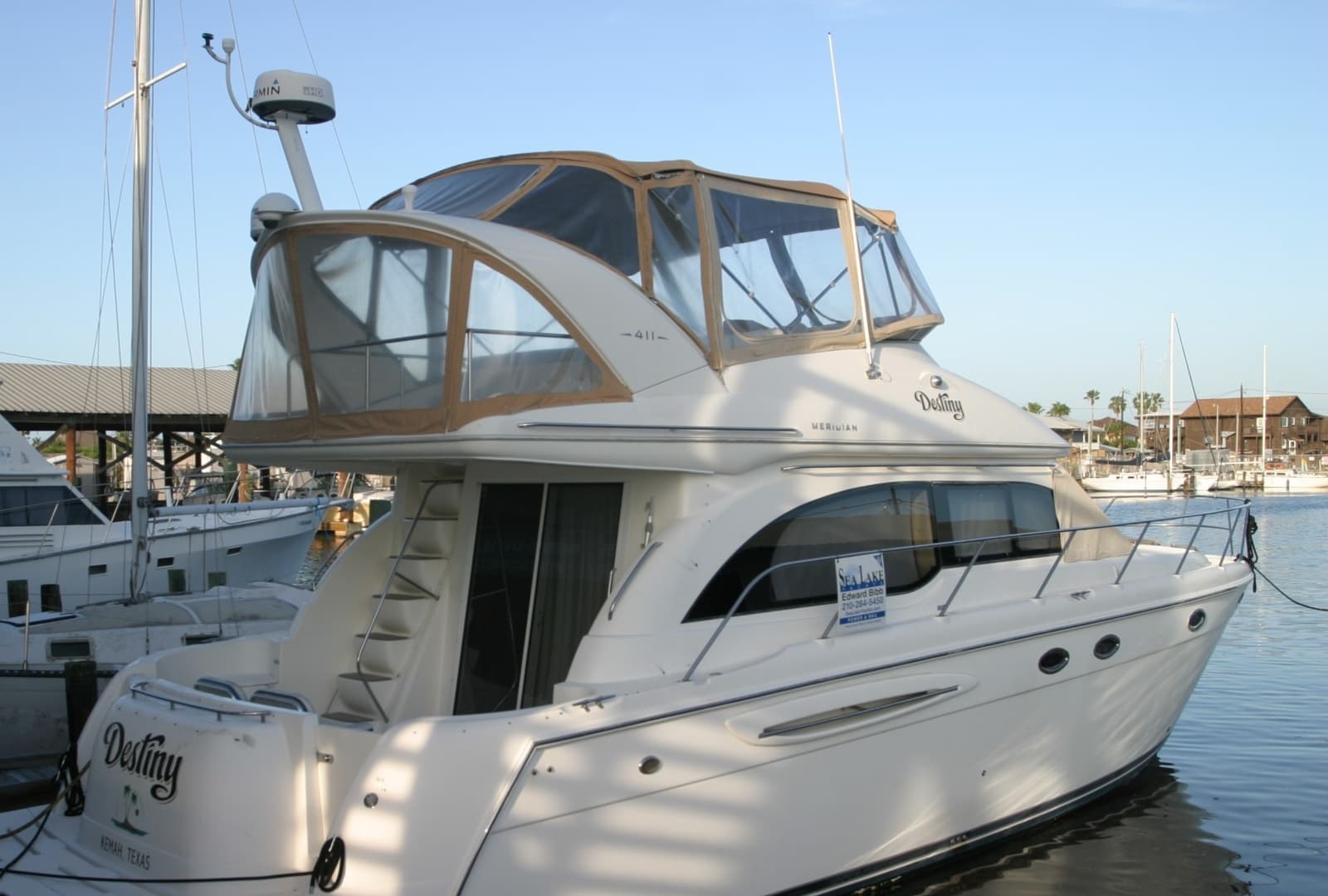 2005 Meridian 411 Sedan - Photo 1