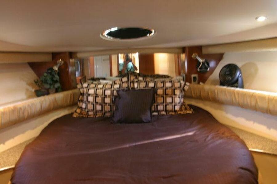 2005 Meridian 411 Sedan