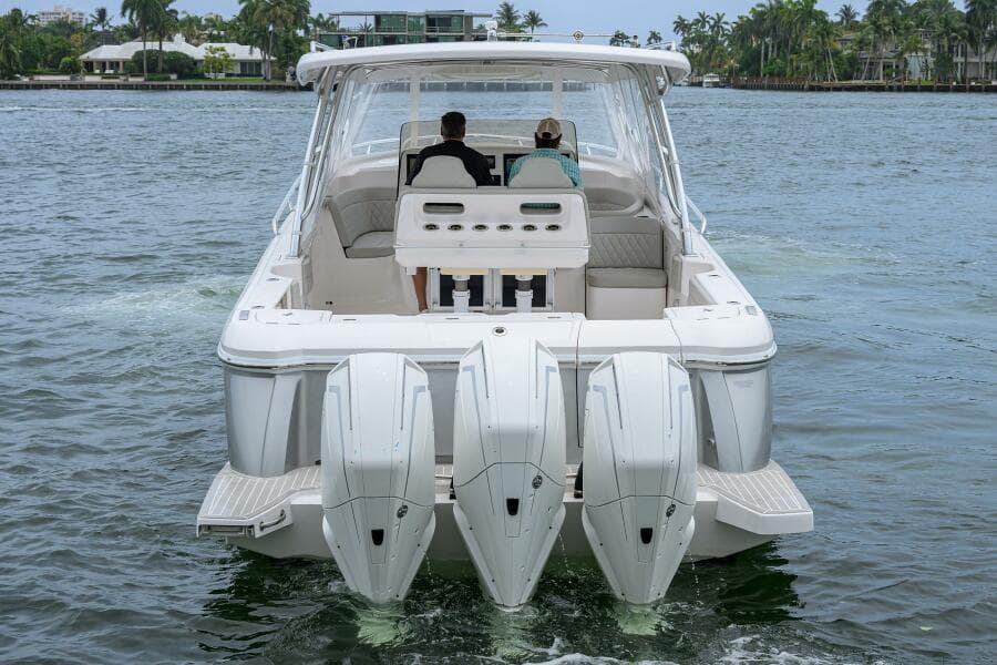 Intrepid 41 - Aft Profile