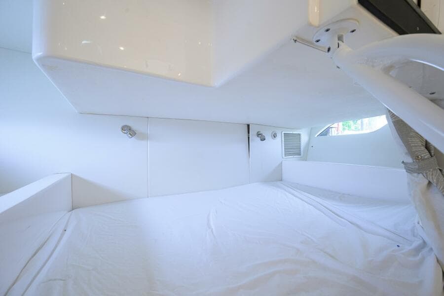 Intrepid 41 - Stateroom