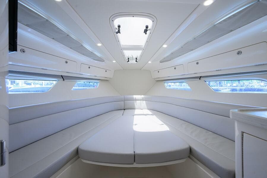 Intrepid 41 - Forward Berth