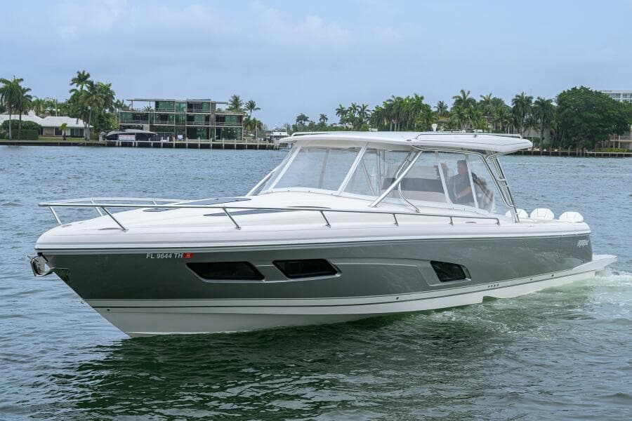 Intrepid 41 - Port Profile