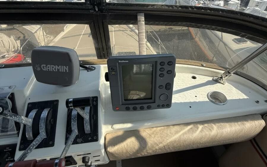 1983 Bayliner 3870 Motoryacht