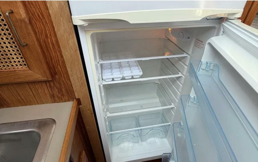 1983 Bayliner 3870 Motoryacht