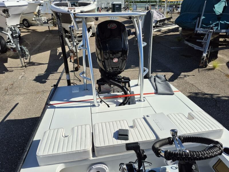 2022 East Cape Vantage VHP