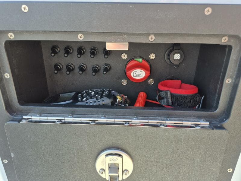 2022 East Cape Vantage VHP