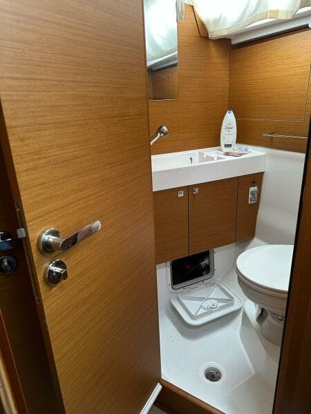 2018 Jeanneau Sun Odyssey 479