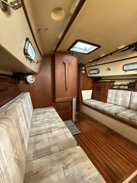 1991 Island Packet IP-29