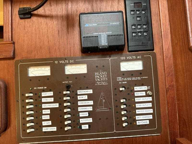 1991 Island Packet IP-29