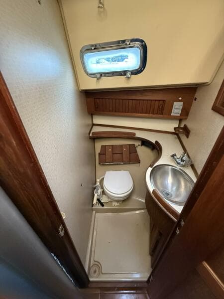 1991 Island Packet IP-29