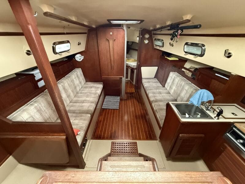 1991 Island Packet IP-29