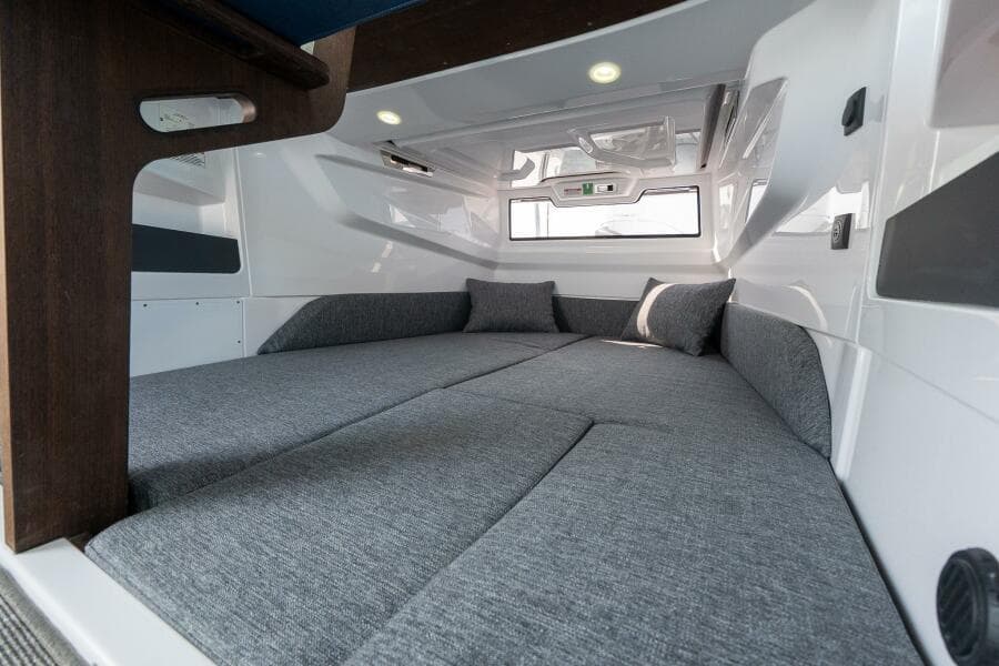 2026 Axopar Cross Cabin