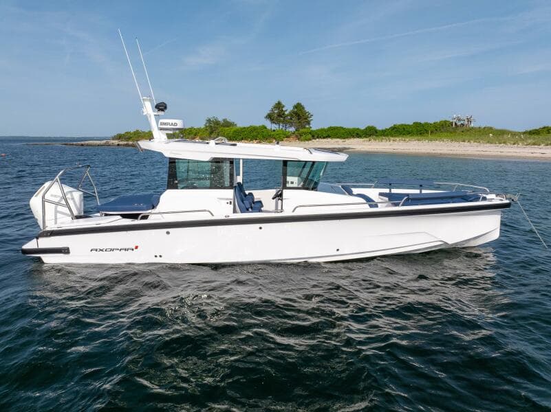 2026 Axopar Cross Cabin