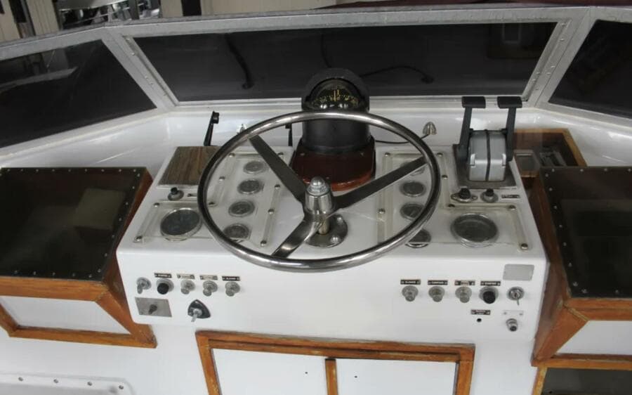 1974 Hatteras 58 Yachtfish