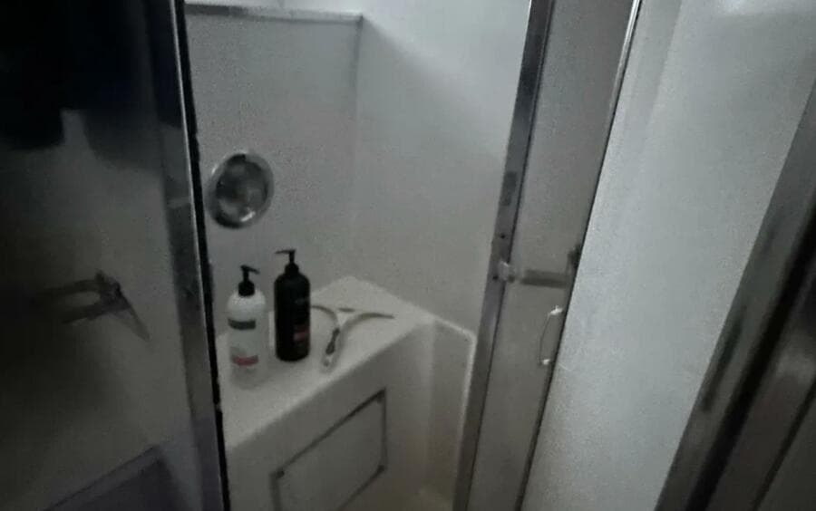 1974 Hatteras 58 Yachtfish