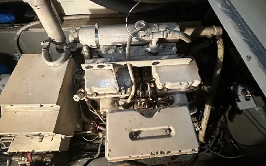 1974 Hatteras 58 Yachtfish