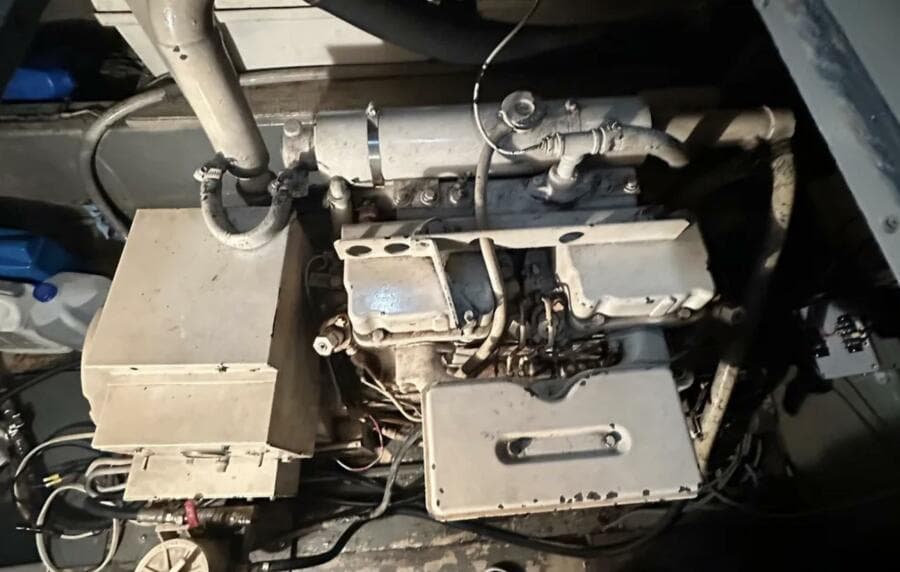 1974 Hatteras 58 Yachtfish