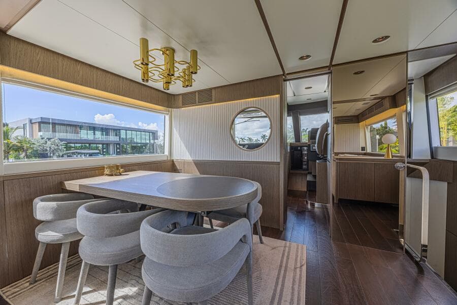 2022 Azimut Magellano 66